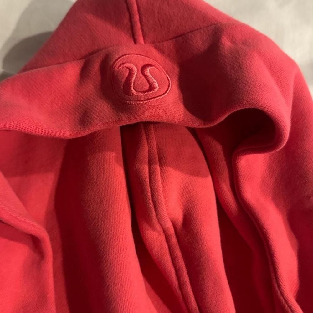 Lululemon Women's Lip Gloss Scuba